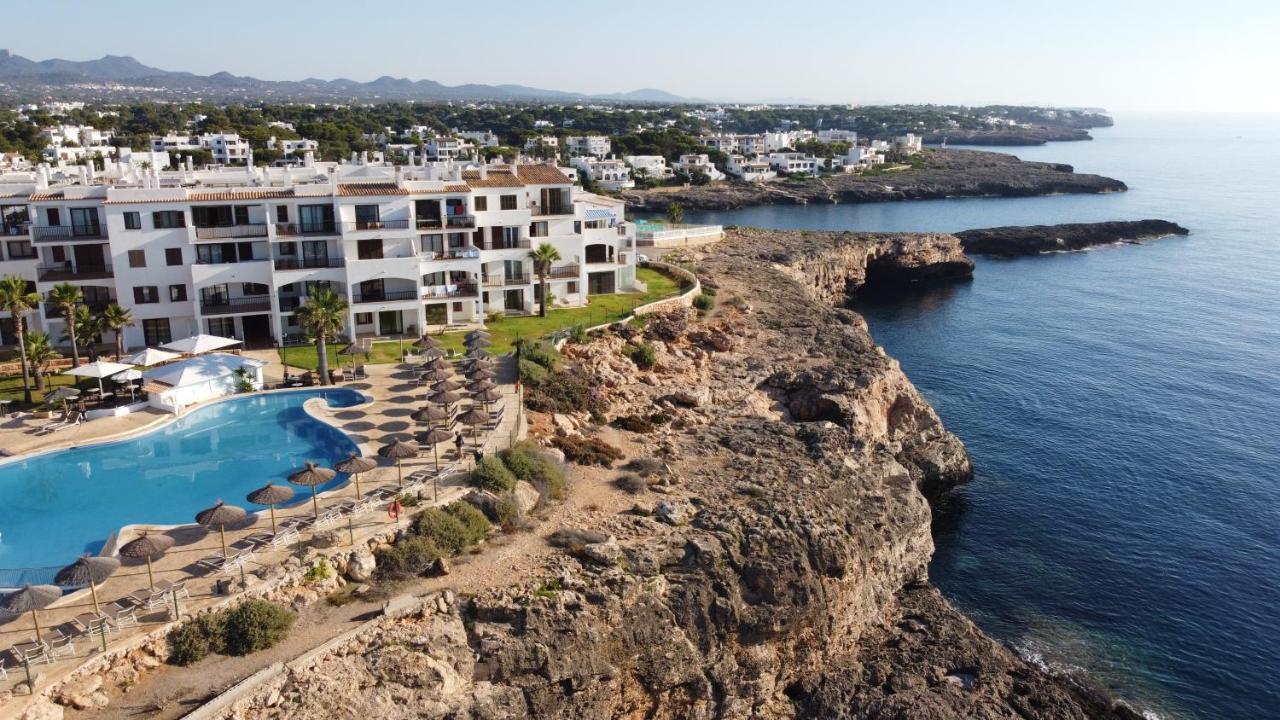 Alua Suites Las Rocas Cala D´Or エクステリア 写真