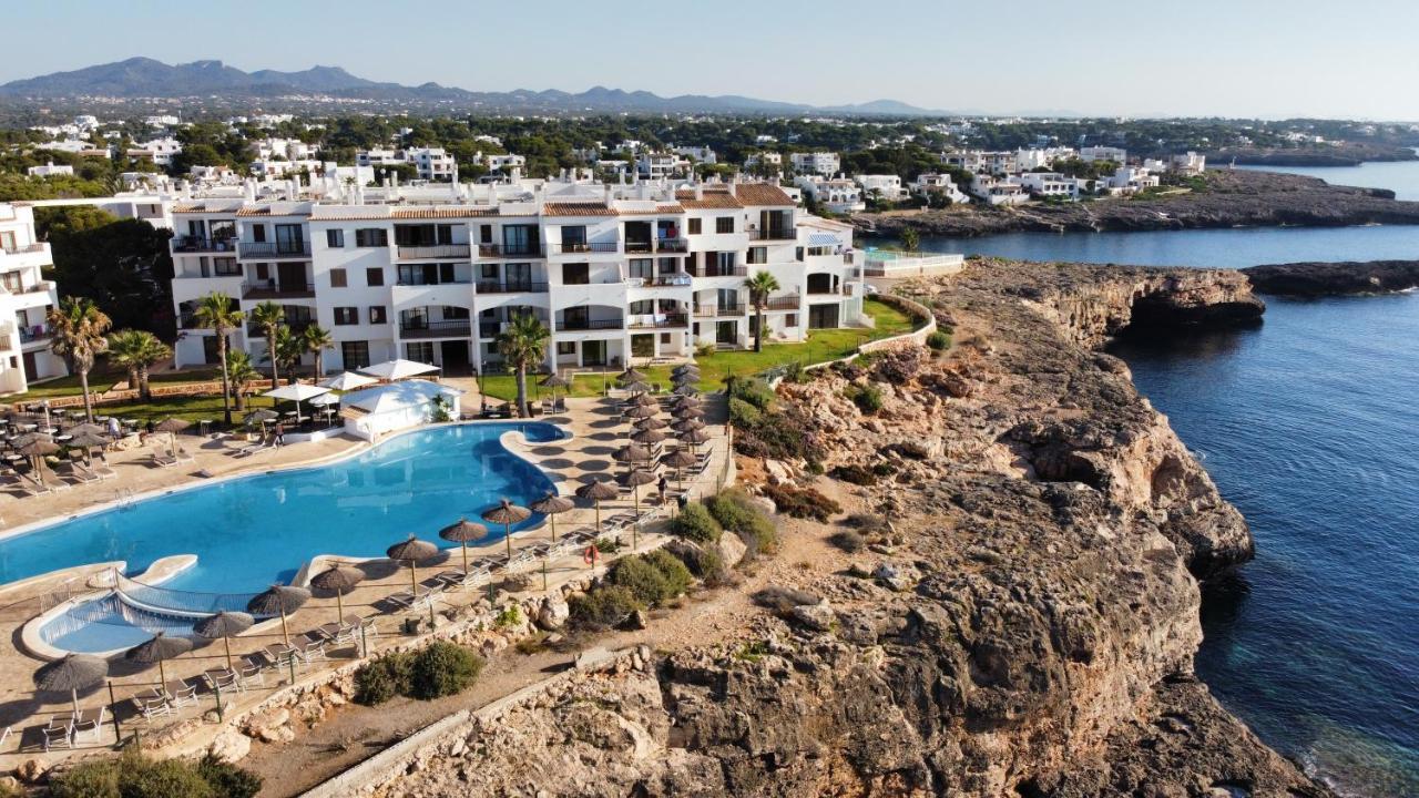 Alua Suites Las Rocas Cala D´Or エクステリア 写真