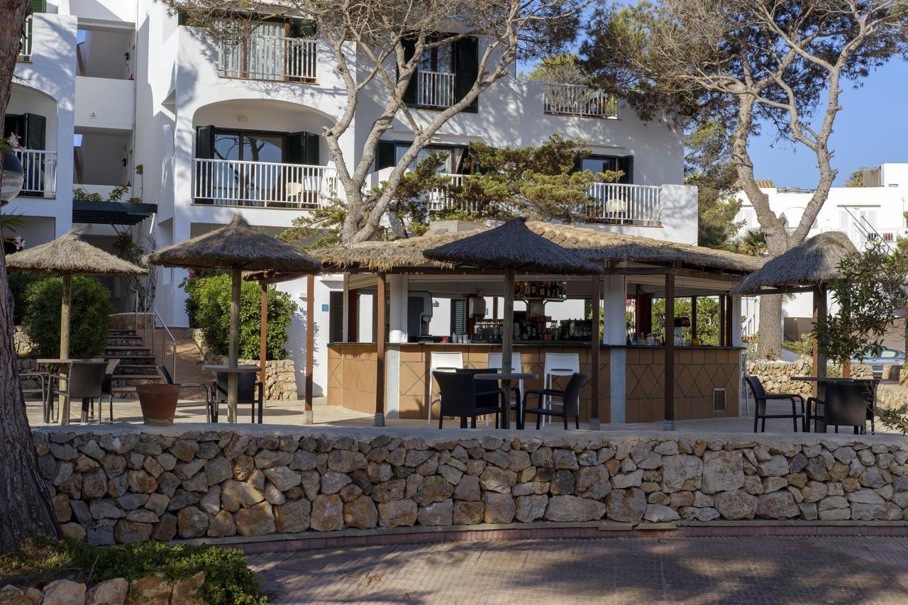 Alua Suites Las Rocas Cala D´Or エクステリア 写真