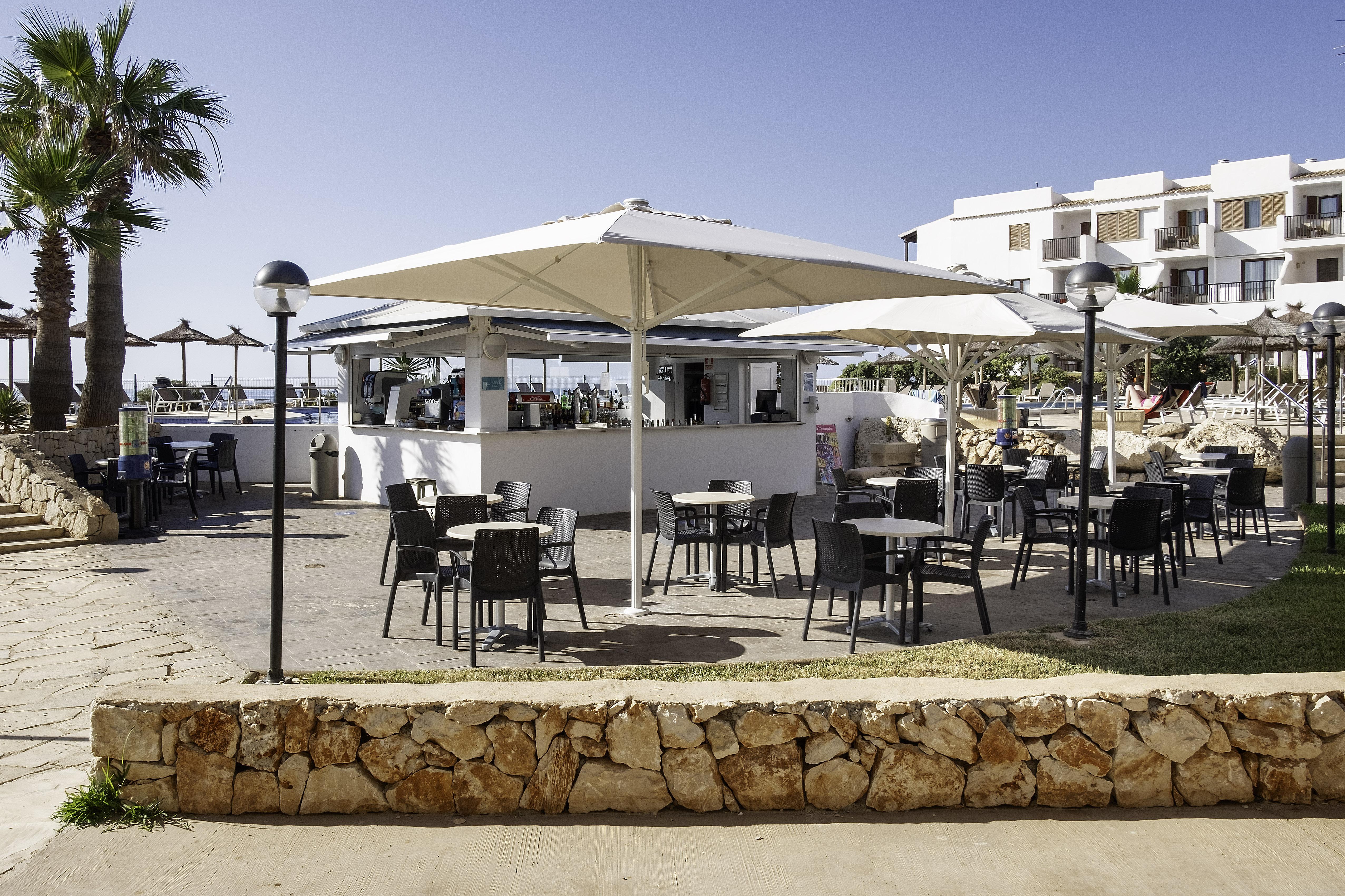 Alua Suites Las Rocas Cala D´Or エクステリア 写真
