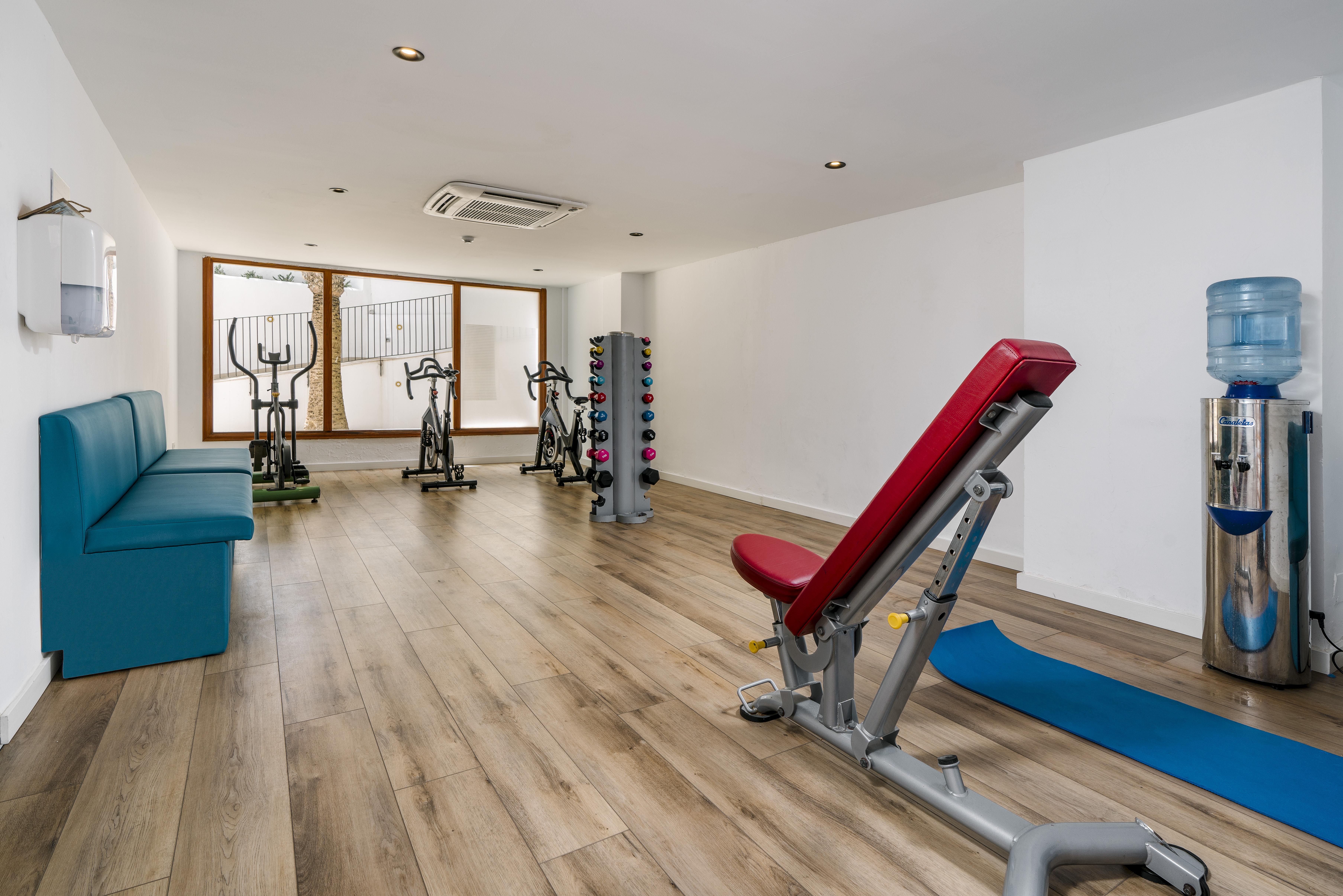 Alua Suites Las Rocas Cala D´Or エクステリア 写真
