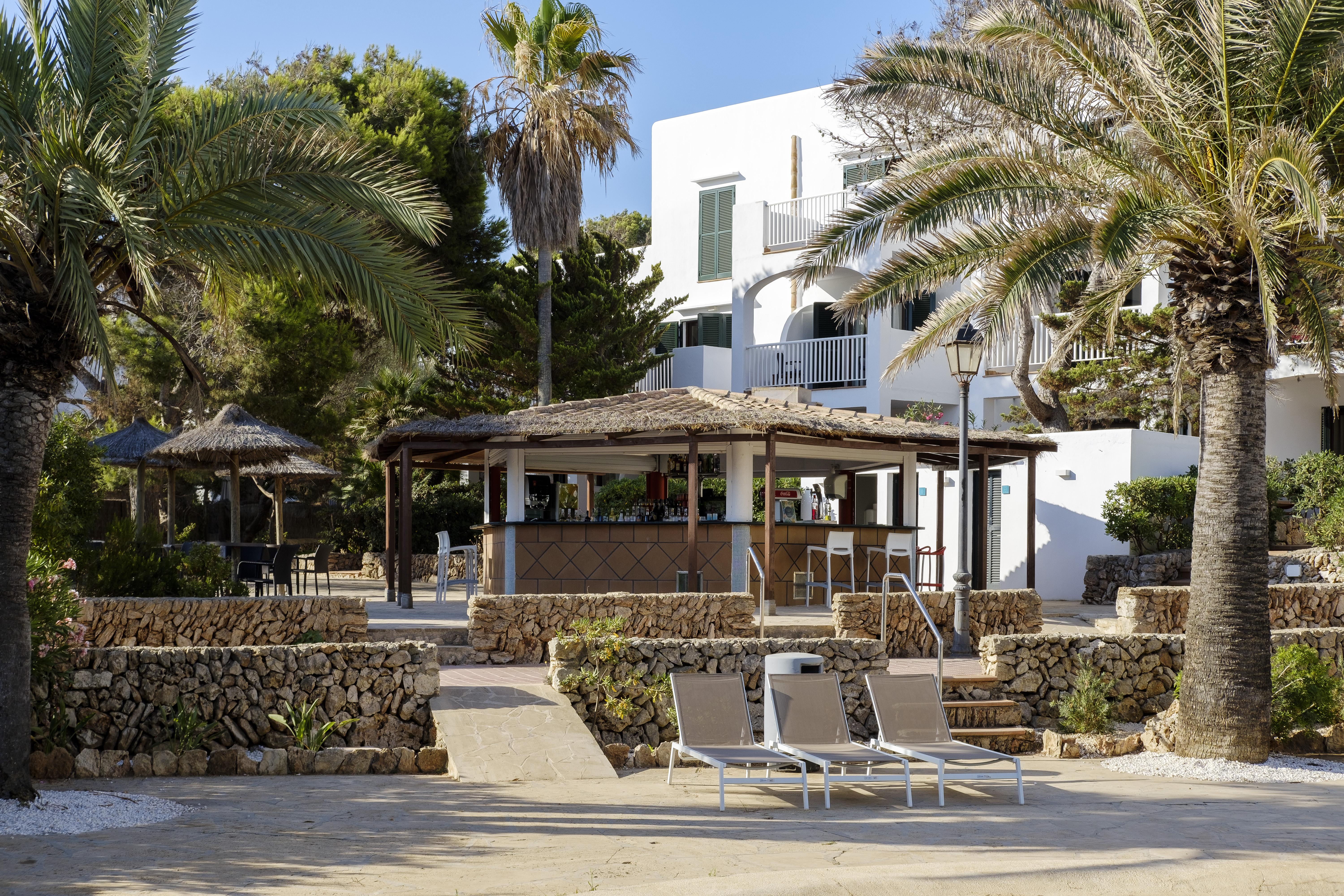 Alua Suites Las Rocas Cala D´Or エクステリア 写真