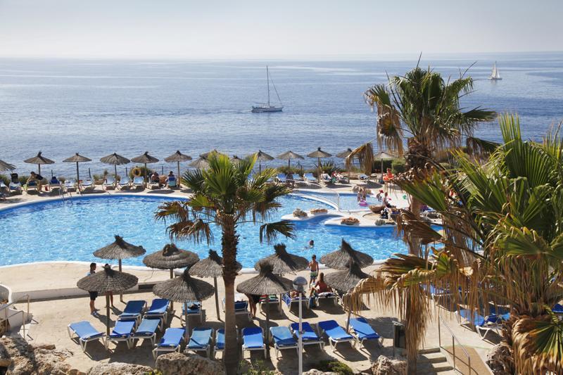 Alua Suites Las Rocas Cala D´Or エクステリア 写真